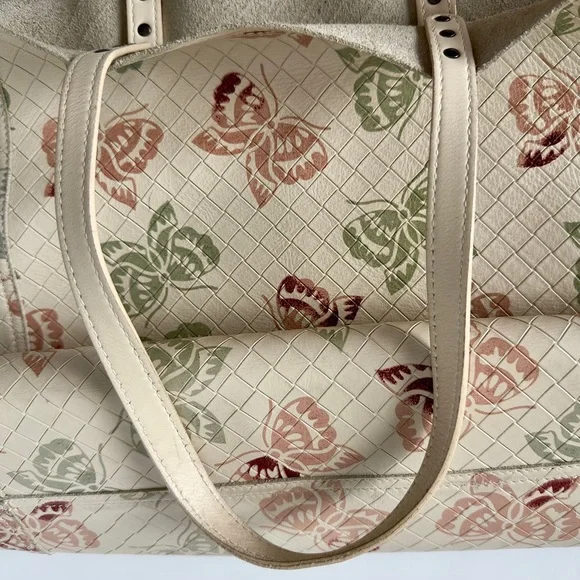 ✨Authentic BOTTEGA VENETA Intrecciatomirage Butterfly Leather Tote Bag Cream - Picture 9 of 16